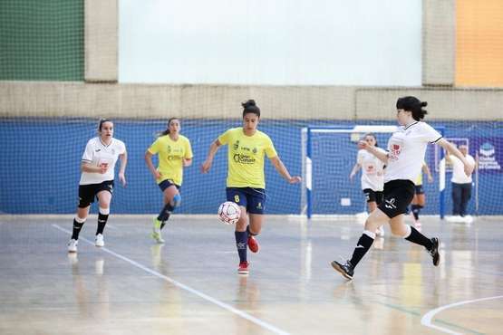 El Teldeportivo vence al Mora (2-1) y alcanza el liderato/TA.